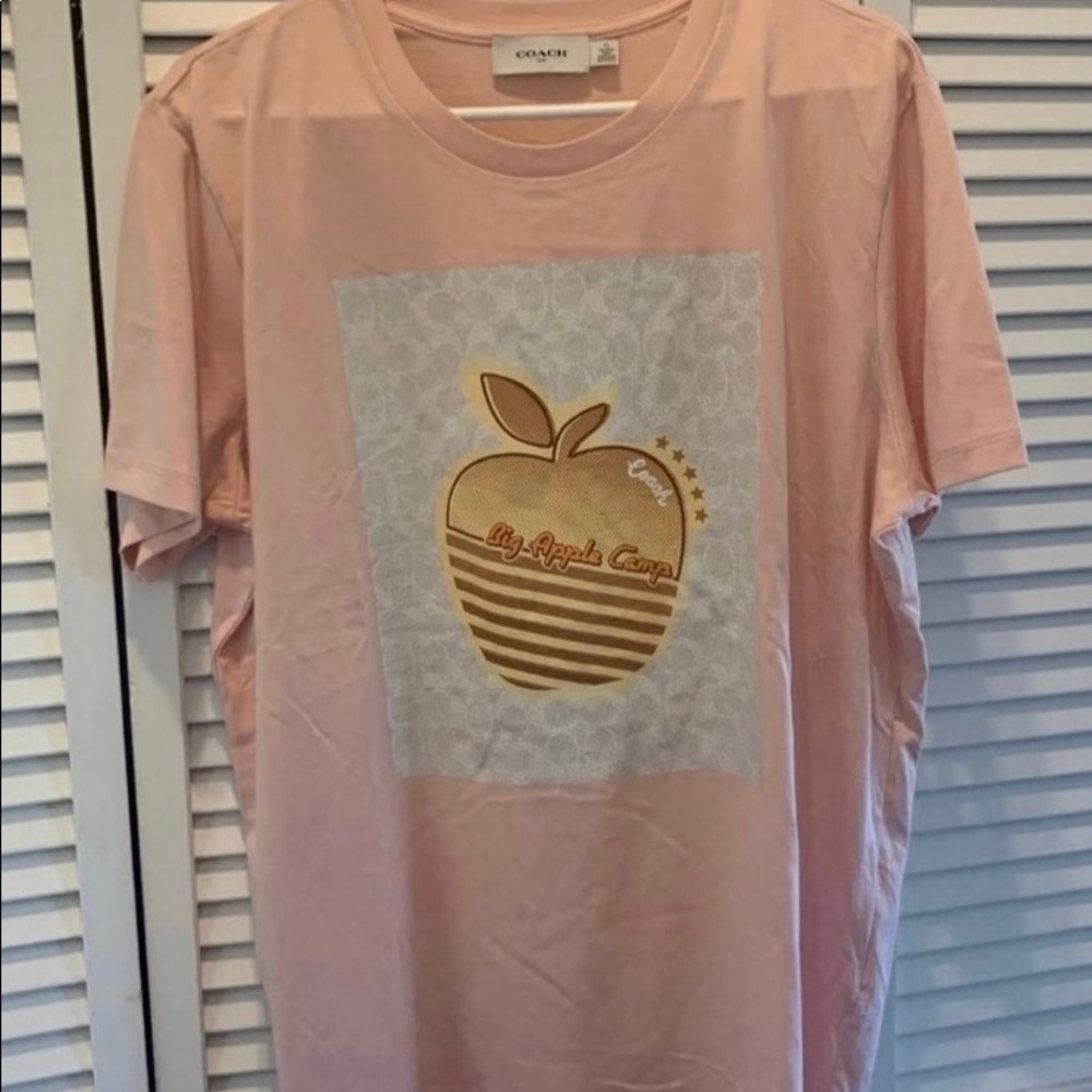 Coach Big Apple T Shirt new without tag